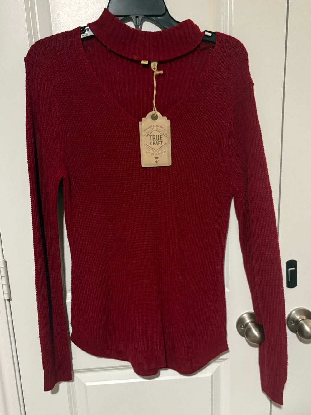True Craft Girls Rust Red Mock Neck Sweater Size M NWT